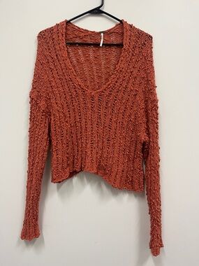 Free People Coral Open-Knit V-Neck Sweater size Small